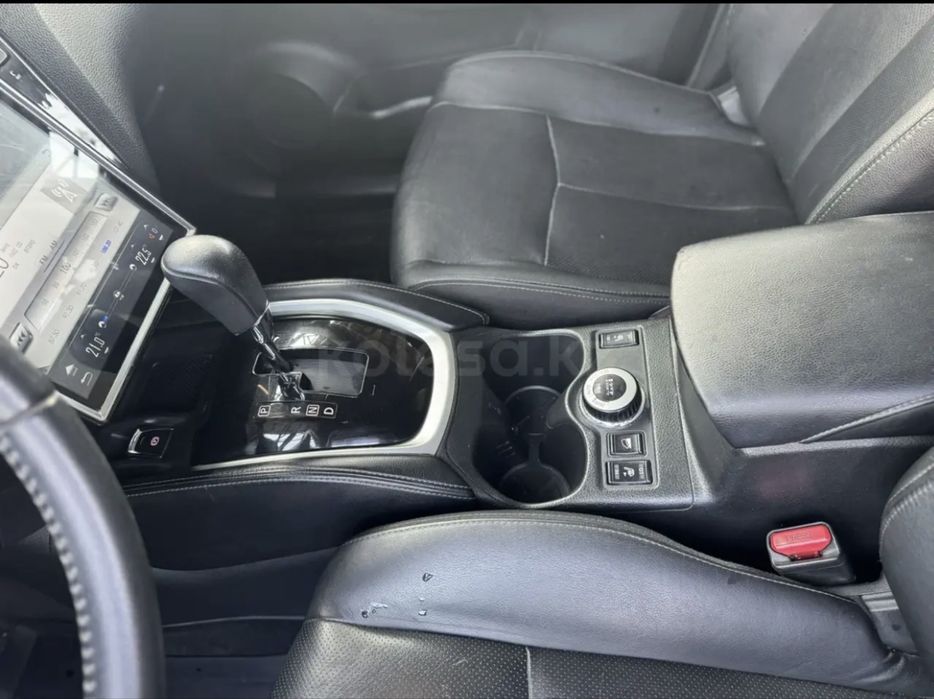 Nissan XTrail 2015 года 4WD 32T