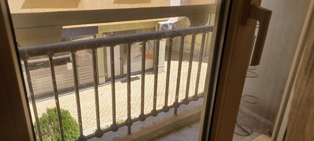 Дава се под наем Четиристаен апартамент в Русе, Център - 135 кв.м за 700 € - Снимка #3