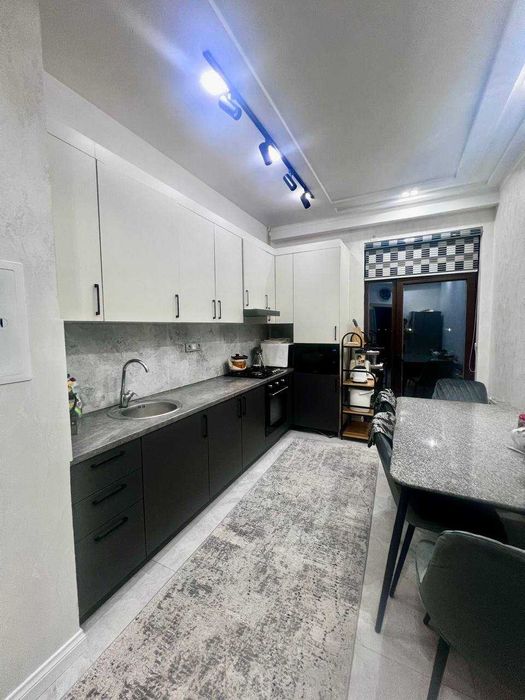 Железнодорожная больница.Метро Машиносозлар. Продам 3 /7/10 .Ипотека.