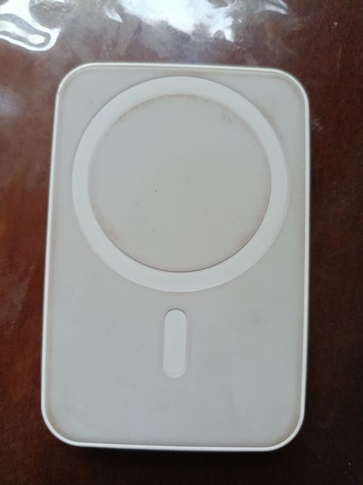 Mag safe power bank apple
