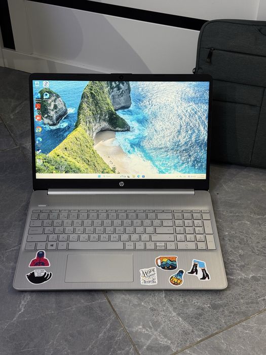 Мощный ноутбук HP Ryzen 5 8GB/512SSD