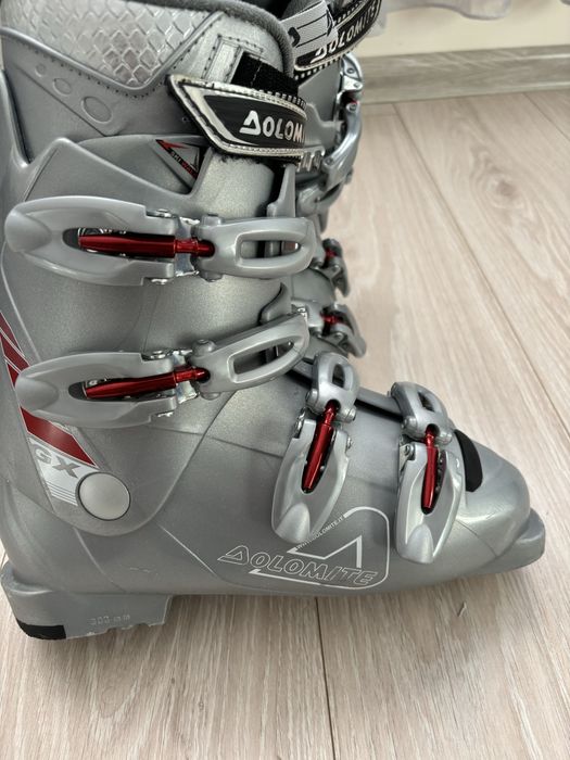 Ски обувки