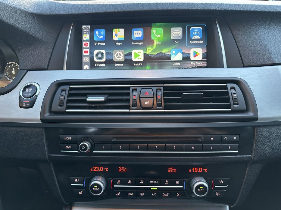 BMW 525 xDrive 4x4 2015 - Pachet M Luxury & Interior Seria 7 Heads up display Full Led