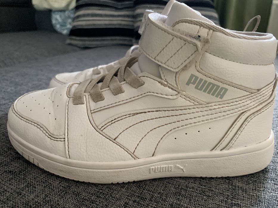 Продам детские кожаные кросовки