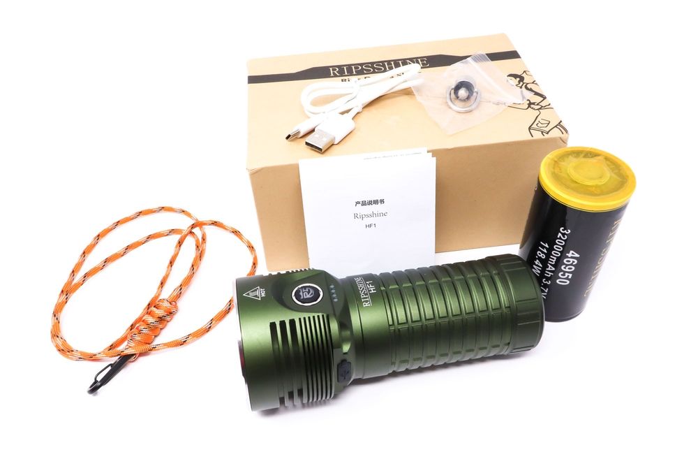 Продавам LED фенер RIPSSHINE HF1.

HF1