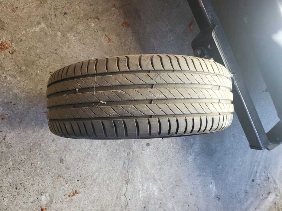 Vand 4 genti ptr audi a3 cu cauciucuri vara Michelin