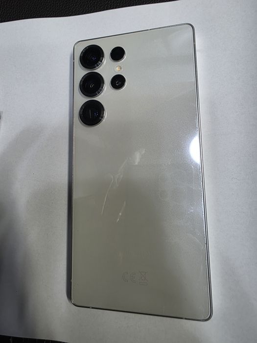 Samsung galaxy S25 Ultra Titanium Whitesilver 256GB 12GB RAM IMPECABIL