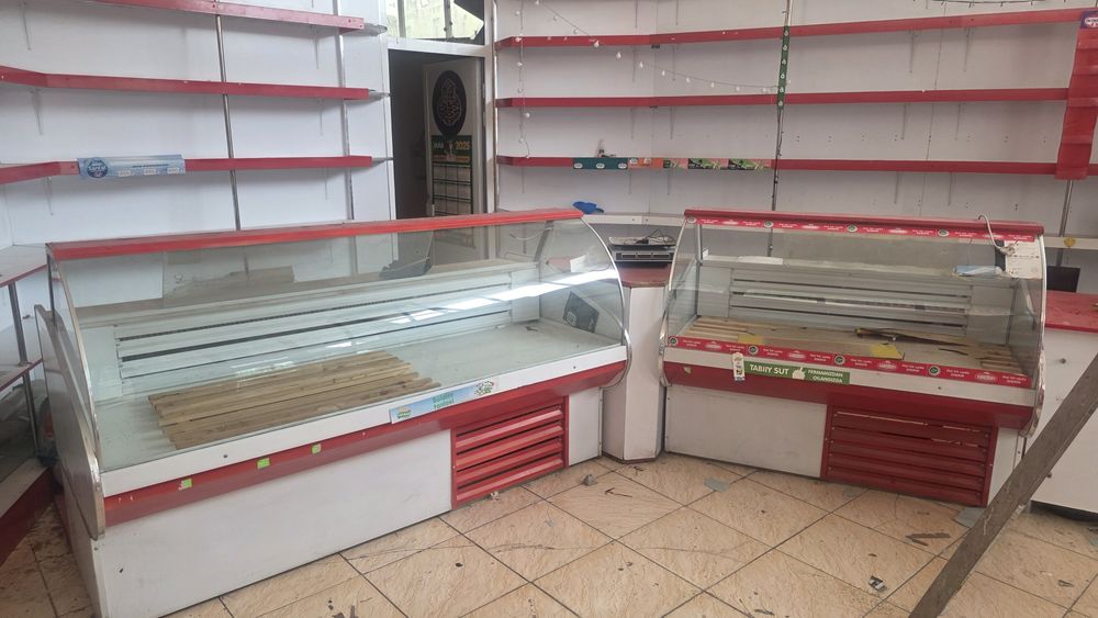 Xolodilnik  magazinlar uchun sotiladi 2ta
