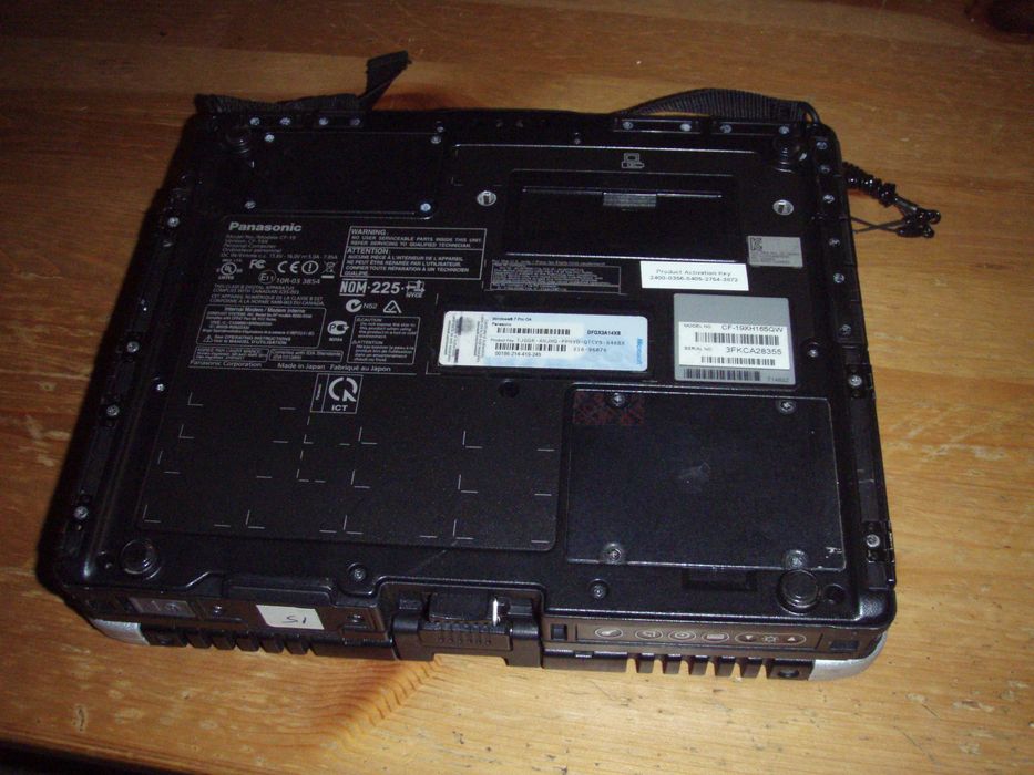 Laptop si tableta (2in1) diagnoza auto (si nu numai) Panasonic Toughbook CF-19