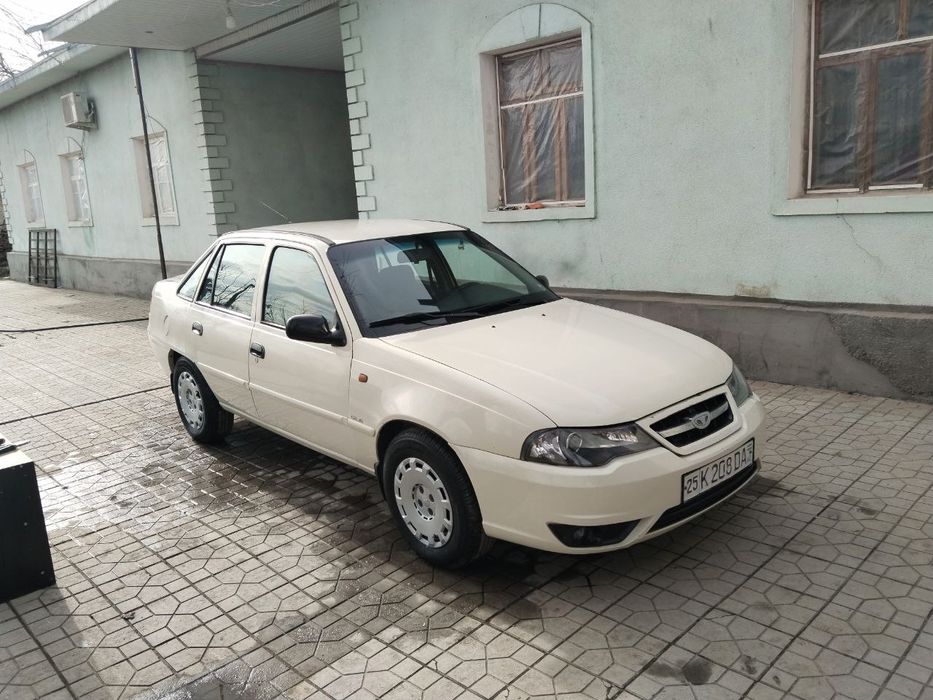 Nexia 2 2008 sotiladi xolati yaxshi 4 balon yangi mator qilingan