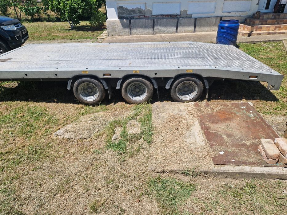 Remorca 3 axe 3.500kg
