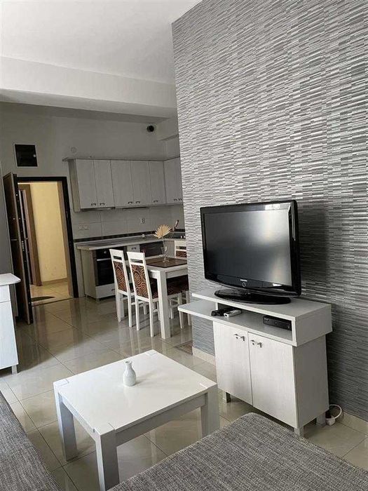 Двустаен имот в кв.Редута