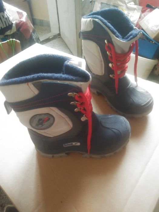Детски ботуши+подарък