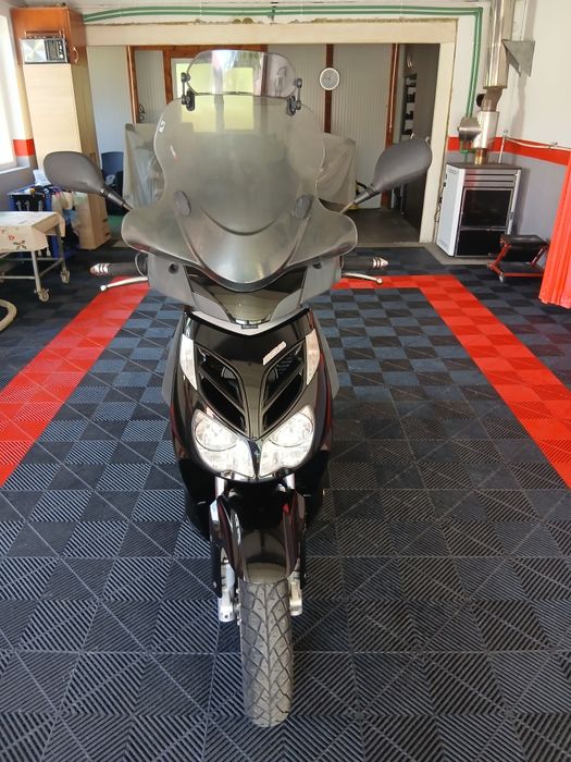 Scuter 300cc Aprilia sportcity 300cc