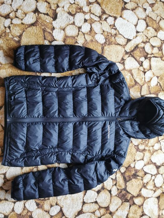 Geaca Peak Performance S salewa mammut salomon la sportiva marmot