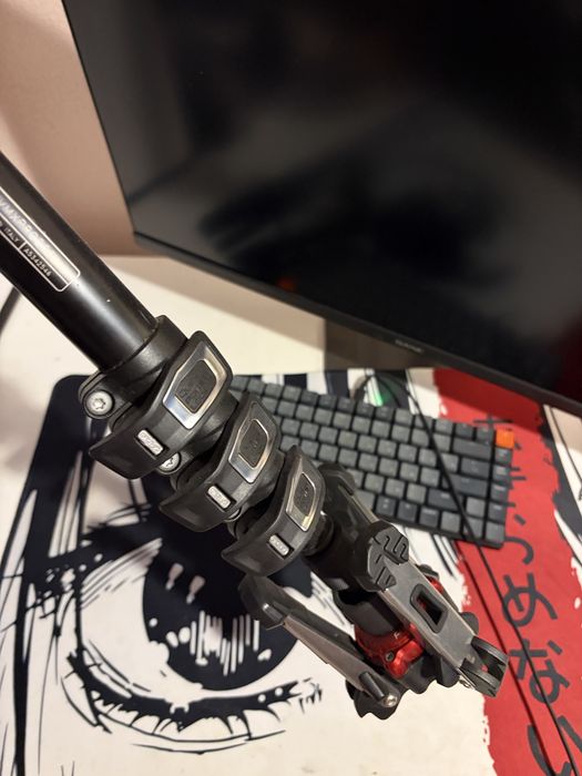Manfrotto монопод штатив