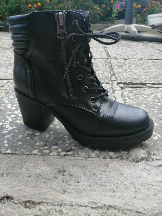 дамски обувки като боти