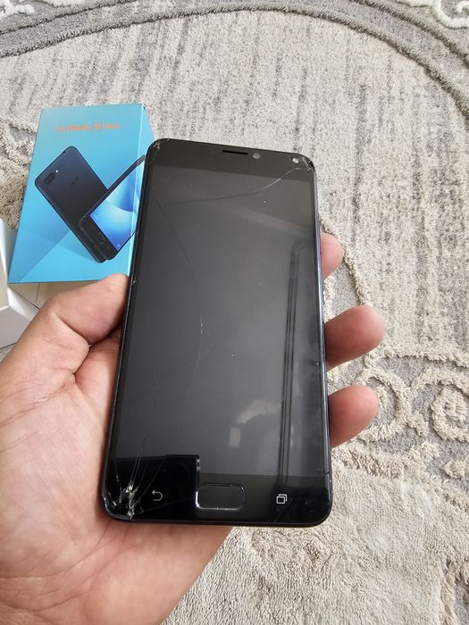 Asus Zenfone 4 max-треснуто стекло