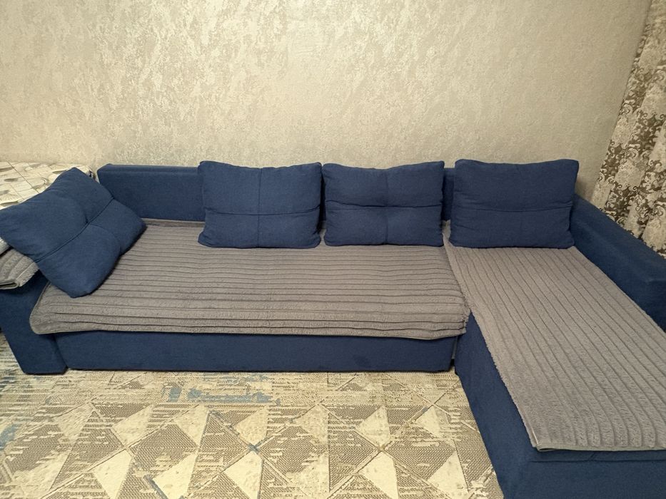 Продам диван угловой
