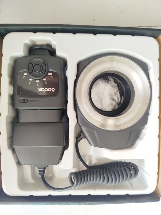 Новая вспышка Pixel  X650 Canon