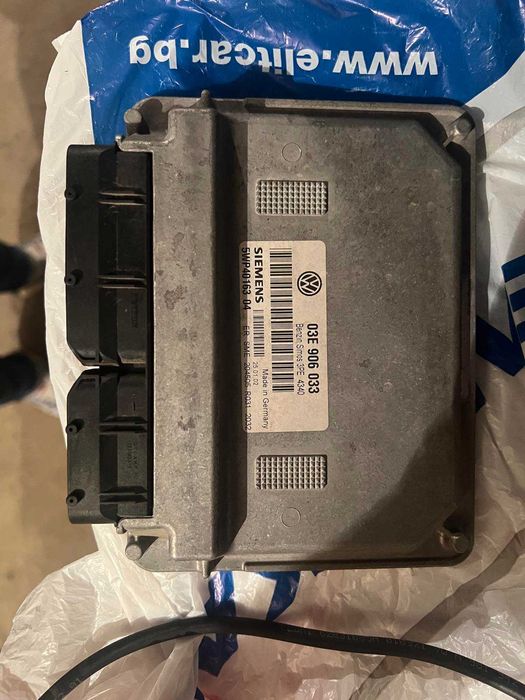 Компютър за VW POLO 2004 SIEMENS 03E906033