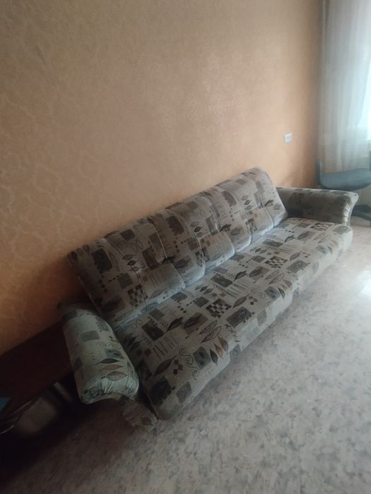 Продам диван б/у