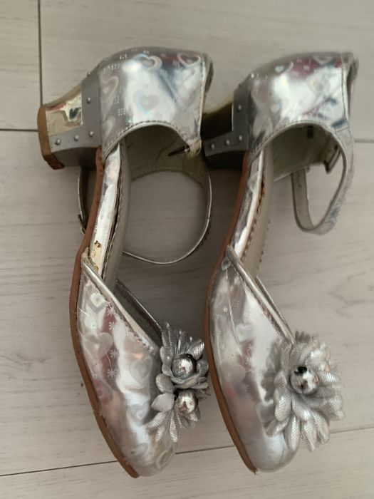 Туфли нарядные для девочек