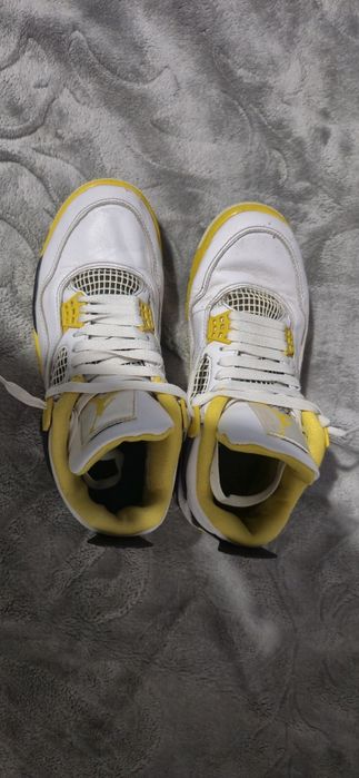 Jordan 4 purtati
