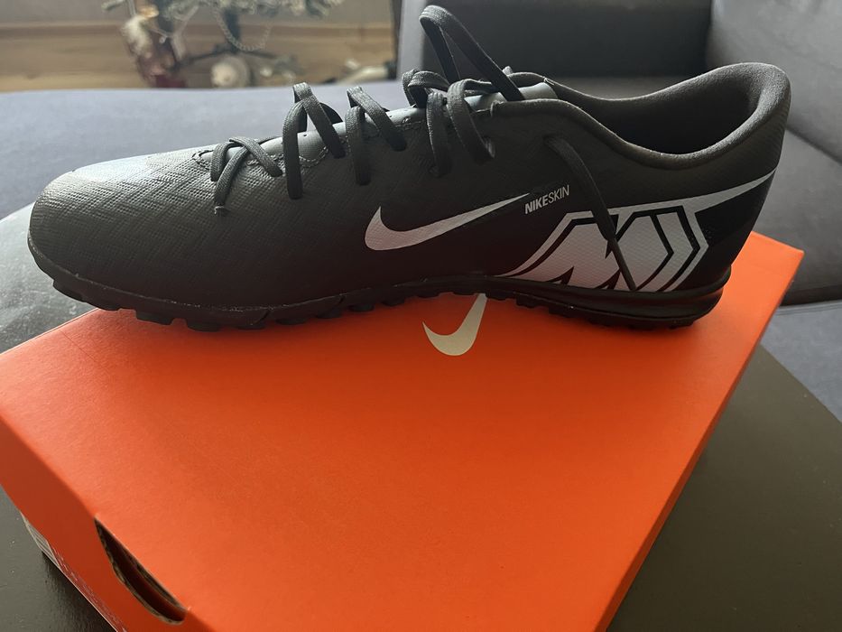 NIKE стоножки НОВИ