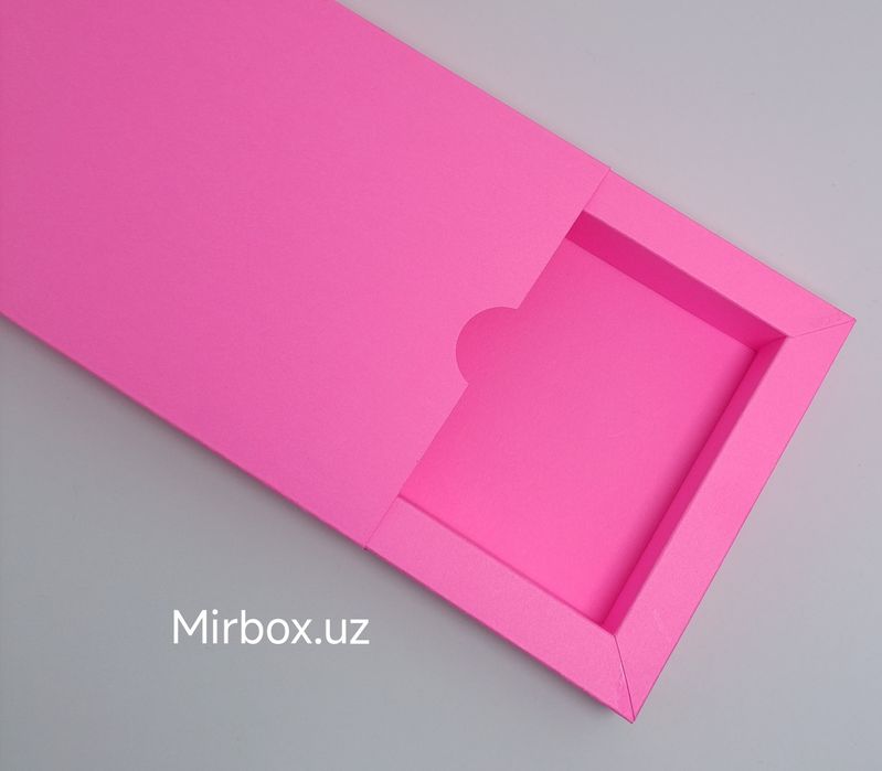 Цветные коробки из картона