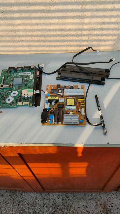 Samsung T27A550EW computer monitor 68.6 cm за части, намаление