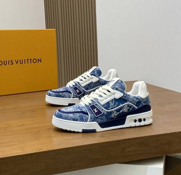 Louis Vuiiton #54