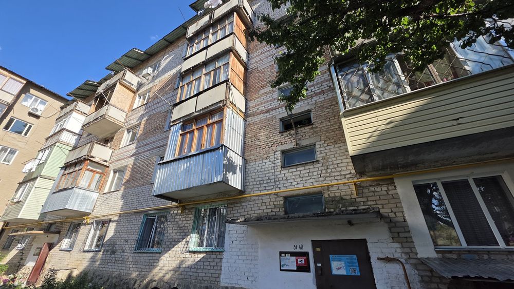 Продам 4 комнатную квартиру