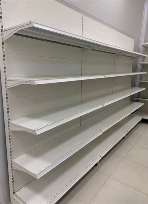 Витрина  полька .