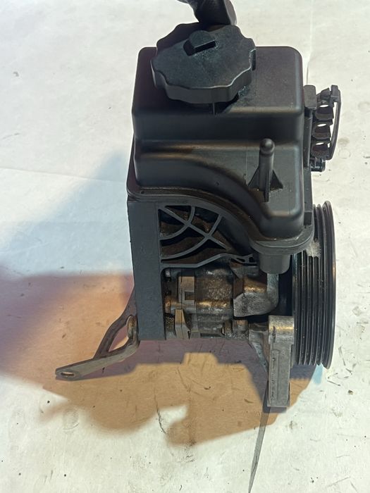 Pompa servo Mercedes 2.2 C-classe e-classe E5