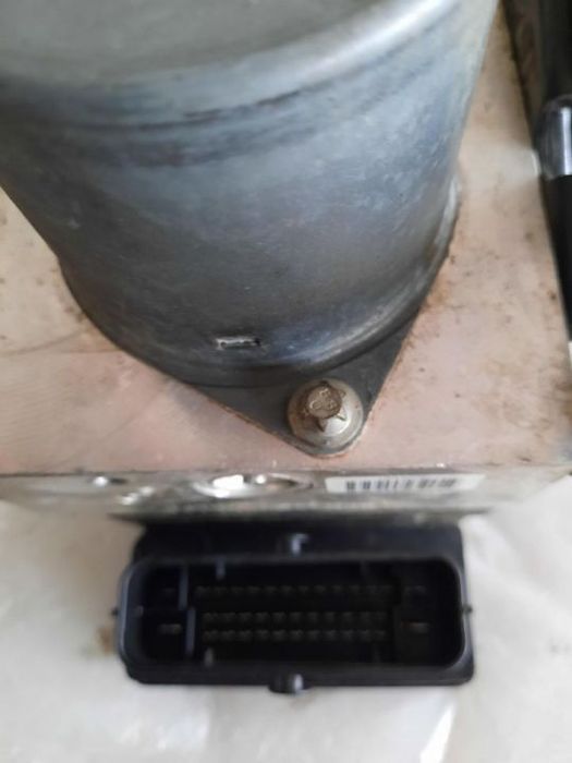 pompa modul unitate abs vw Passat b7 cc perfect funcțional