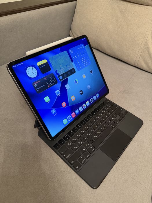 Ipad pro, 12.9, m2, 256GB + pencil + оригинал клавиатура