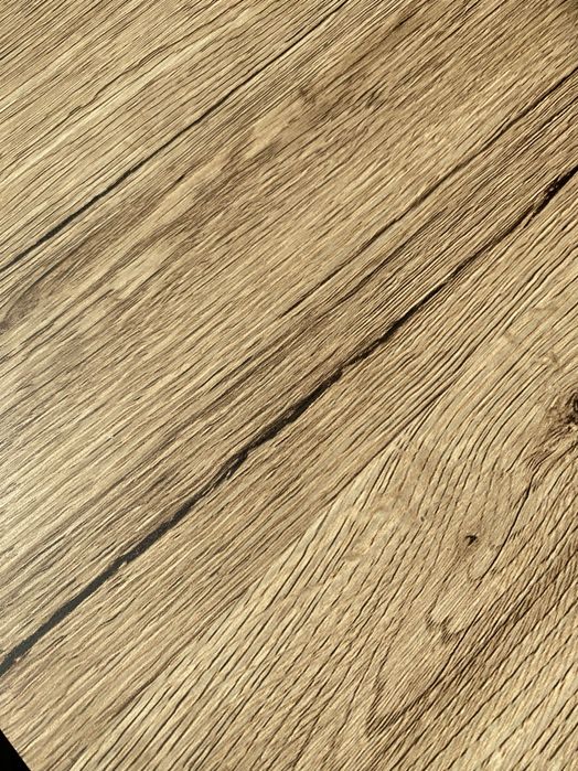 Помощна маса триъгълна