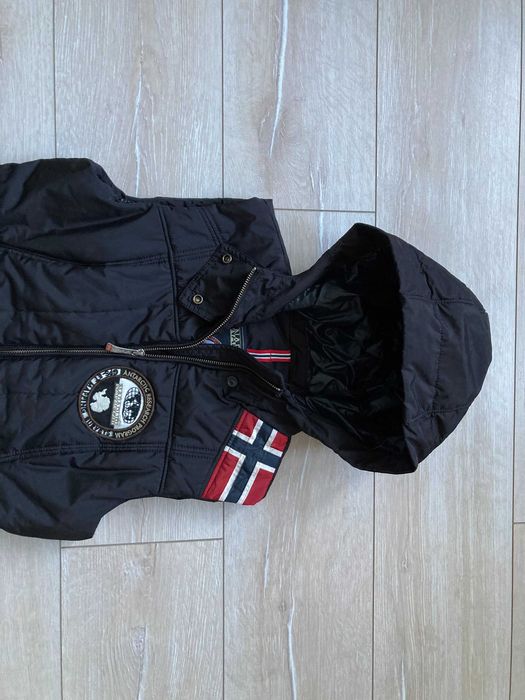 Napapijri PRIMALOFT водоустойчив женски елек елече грейка размер XS