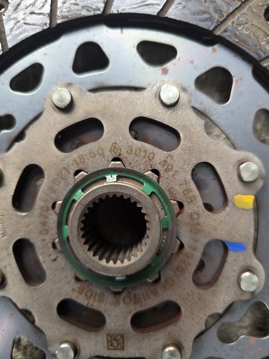 Ambreiaj Dacia Logan  1.0 TCE Turbo 6 trepte volanta placa disc Rulme