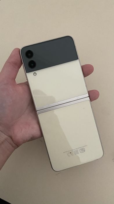 Samsung Galaxy Z flip 3 сатылады