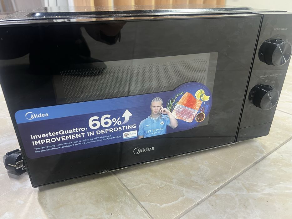 Продам микроволновку midea
