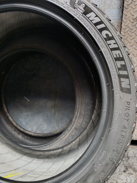 Anvelope de iarnă 225 40 18 Michelin dot 2024