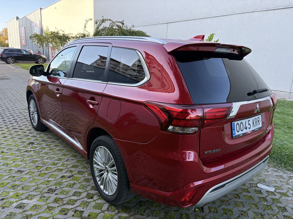 Mitsubishi Outlander2.4 PHEV – PLUG-IN HYBRID – 4x4 / 2019