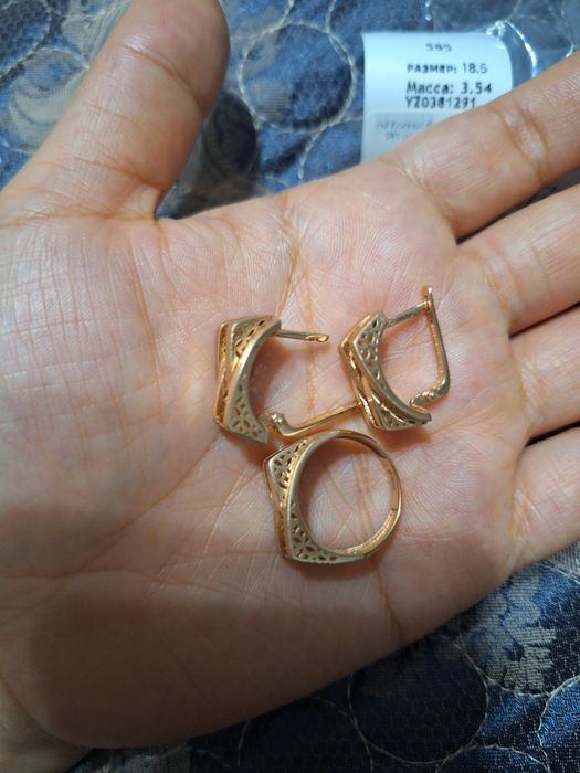 Золотой комплект 10.38 гр