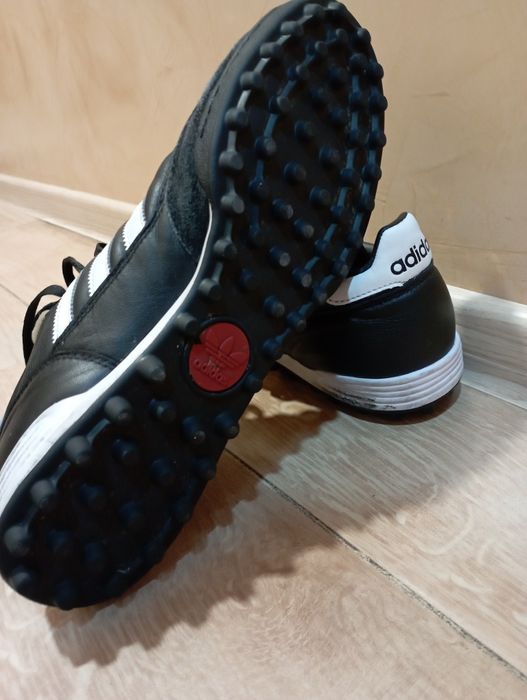 Стоножки Adidas Mundial