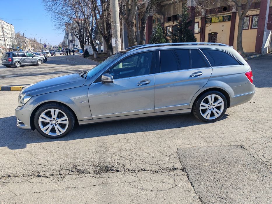 Mercedes C 200  Avantgarde / Automat