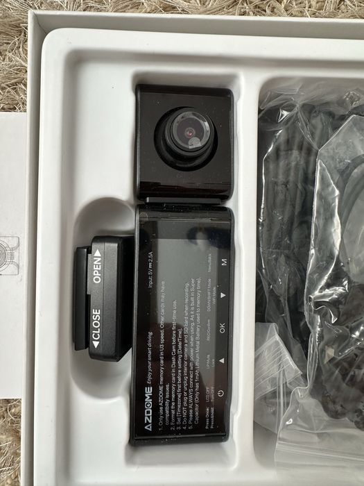 Видеорегистратор Azdome M550