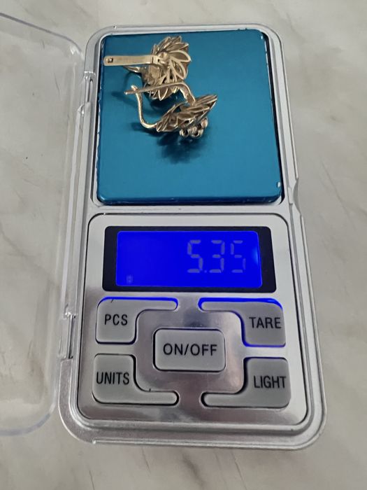 Золото серьги 585