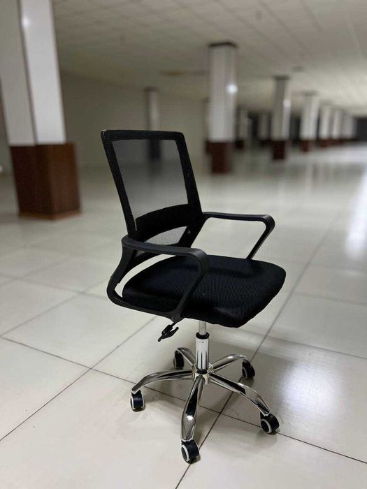 Ofis uchun kreslo